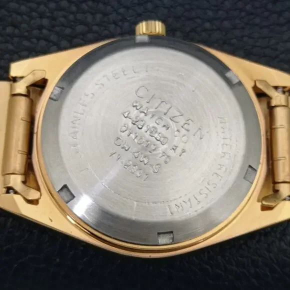 Vintage 1970 Citizen Automatic Mens Gold Watch W/daydate & Black accents - Picture 8 of 10
